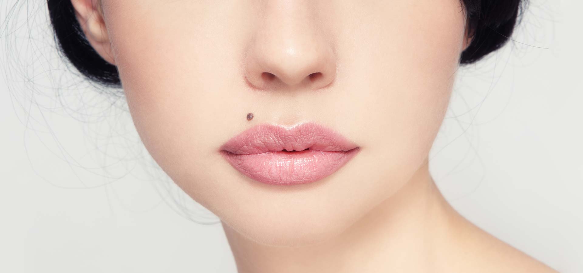 இந்த இடத்துல மச்சம் இருக்குறங்களுக்கு பணக் கஷ்டமே வராதாம்...