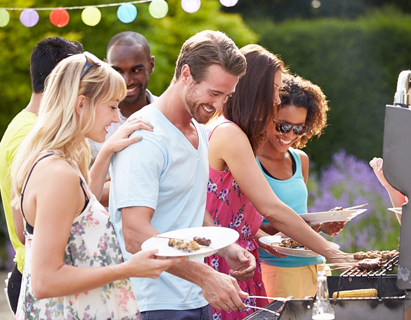 நின்னுக்குட்டே சாப்டுறவங்களா நீங்க? அப்ப இந்த பிரச்சனைலாம் வர வாய்ப்பிருக்கு...